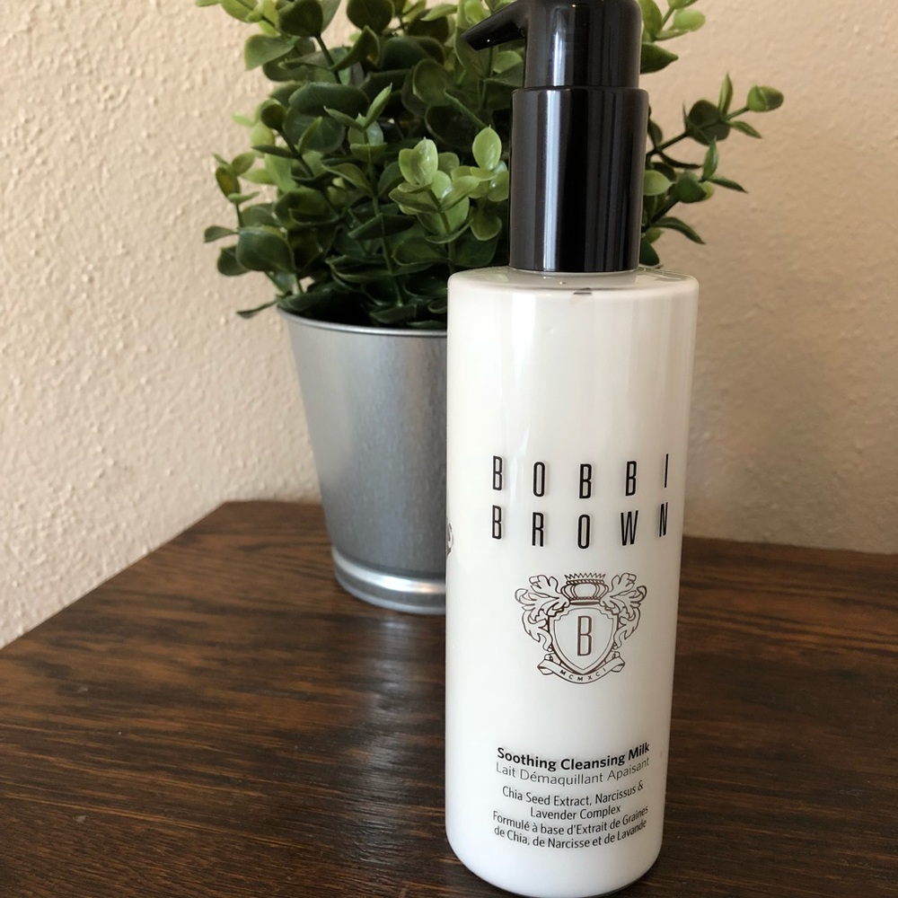 Bobbi Brown Soothing Cleansing Milk